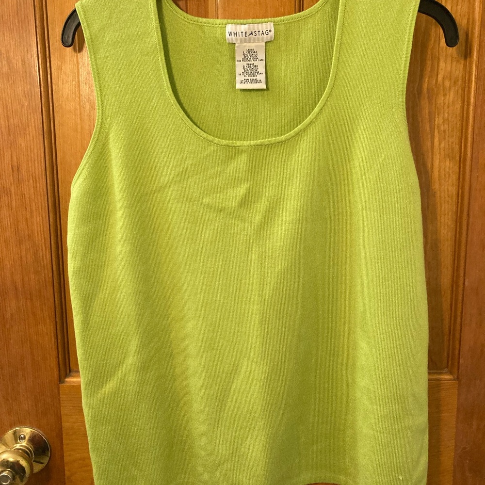 Sleeveless top large 12/14 green